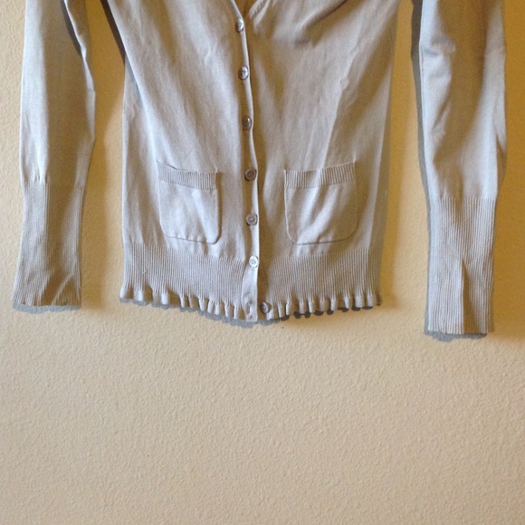 Tops - Picture 2 of 4